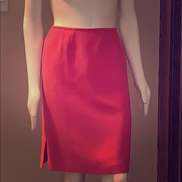 Vintage coral pencil skirt. Size 6 - Picture 1 of 5